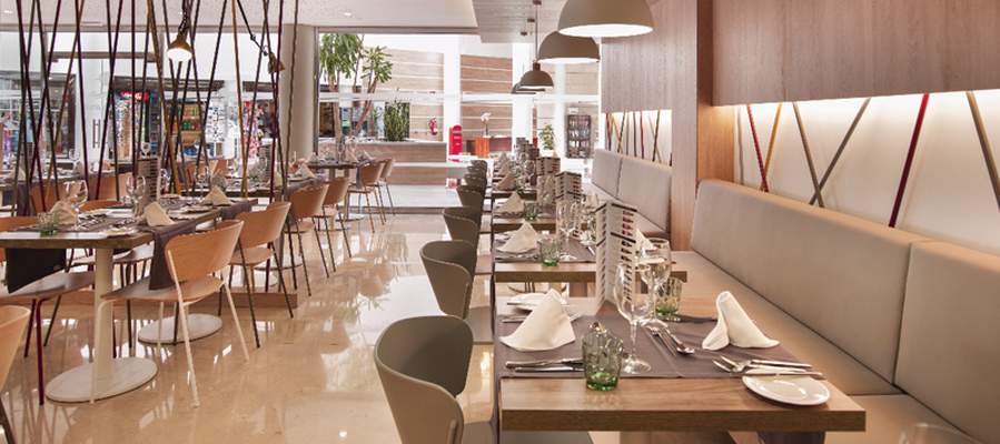 Cas Saboners Spring restaurant Ca's Saboners Beach Aparthotel Palmanova Cas Saboners Spring restaurant Ca's Saboners Beach Aparthotel Palmanova