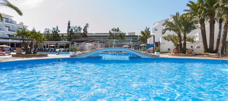 Booked for spring this year: this is what you can expect! Ca's Saboners Beach Aparthotel Palmanova
