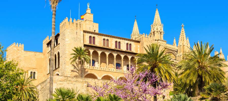 Sightseeing in palma Ca's Saboners Beach Aparthotel Palmanova