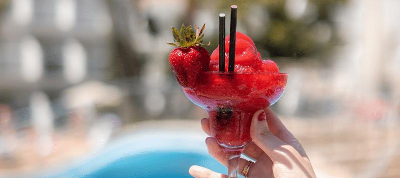 Cocktail time at Cas Saboners! Ca's Saboners Beach Aparthotel Palmanova Cocktail time at Cas Saboners! Ca's Saboners Beach Aparthotel Palmanova
